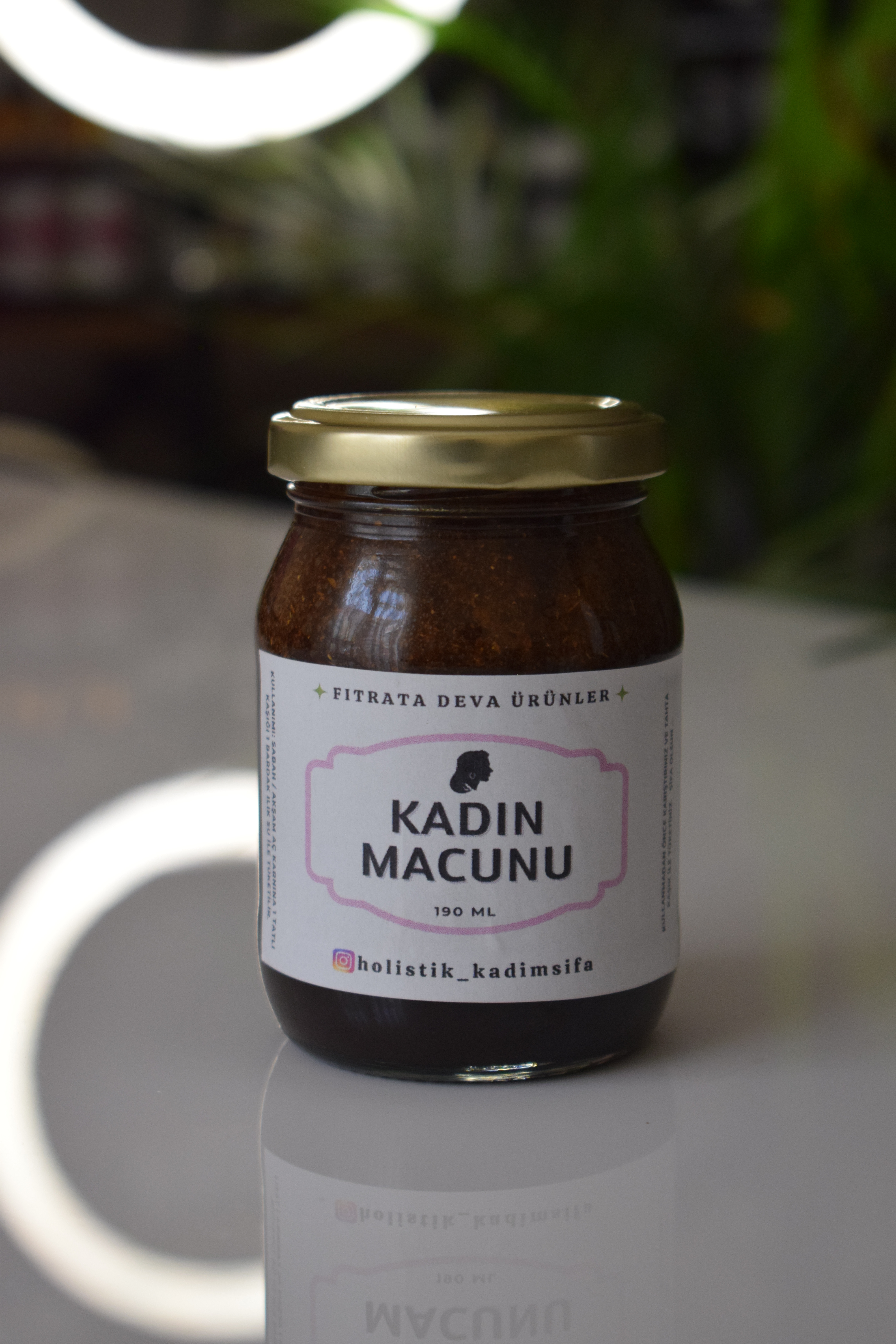 KADIN MACUNU