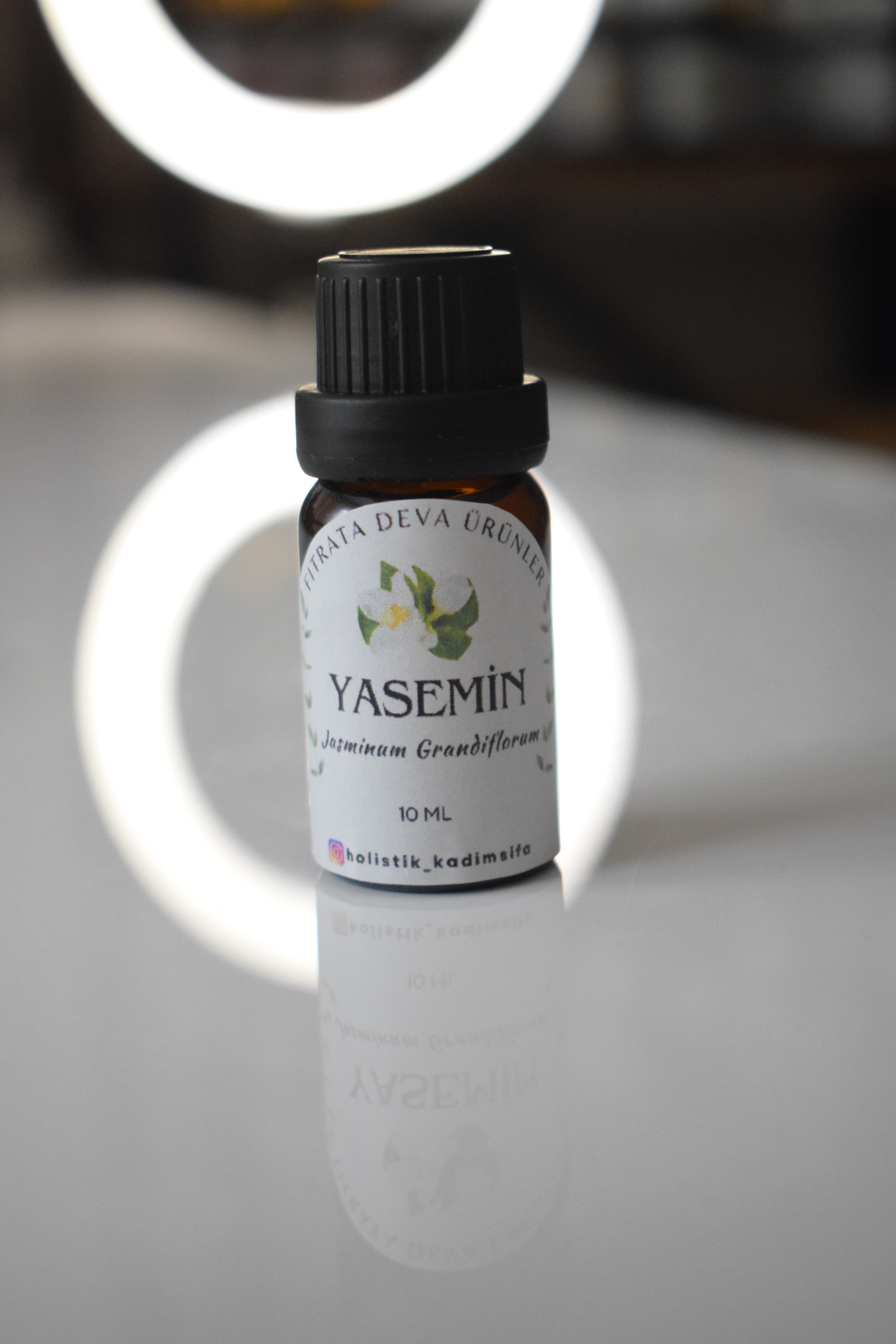 YASEMİN UÇUCU YAĞI